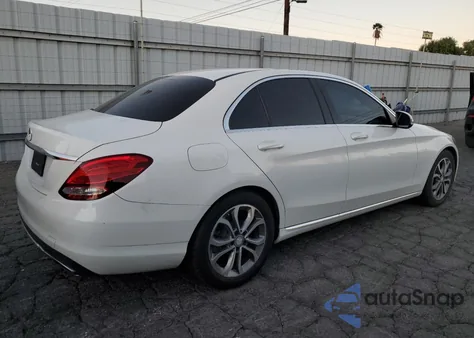 2017 Mercedes-Benz C 300 Luxury/Sport из США, поврежденный, VIN 55SWF4JB1HU188409